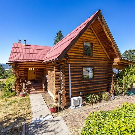 Rowland Log Cabin Home Lyle Exterior photo